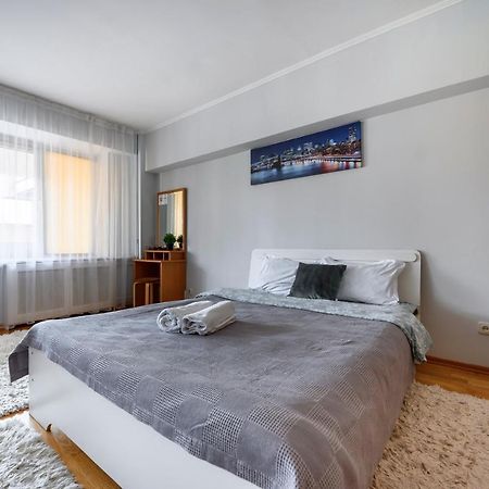 На Проспекте Ленина Apartment Almaty Ngoại thất bức ảnh