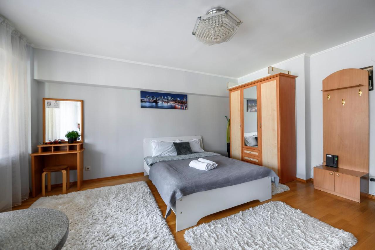 На Проспекте Ленина Apartment Almaty Ngoại thất bức ảnh